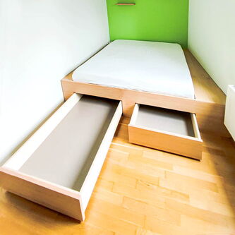 Tischlerei nipa Hamburg | Individuelle Einrichtungen aus Holz – Doppelbett nach Maß für Nische mit Schubkästen